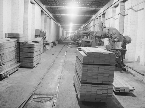 Innenansicht des KZ-Außenlagers 1945, Interior view of the underground factory © IWM BU 4182
